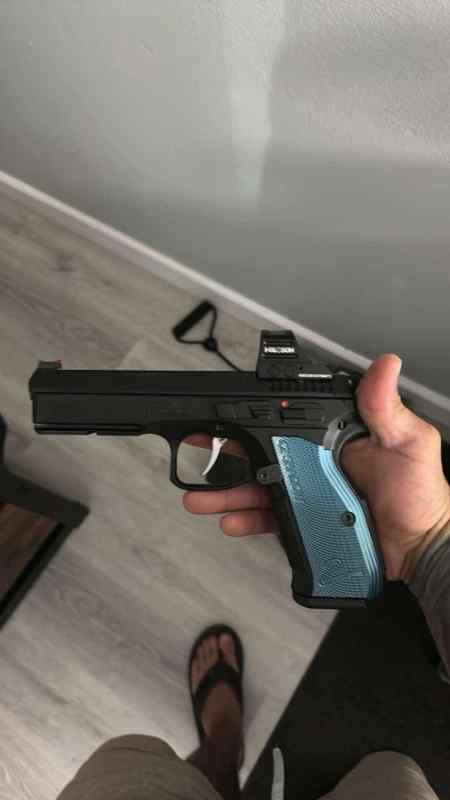 Cz shadow 2 