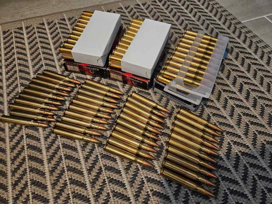 100 Rounds of 30-06 Springfield brass rifle ammo