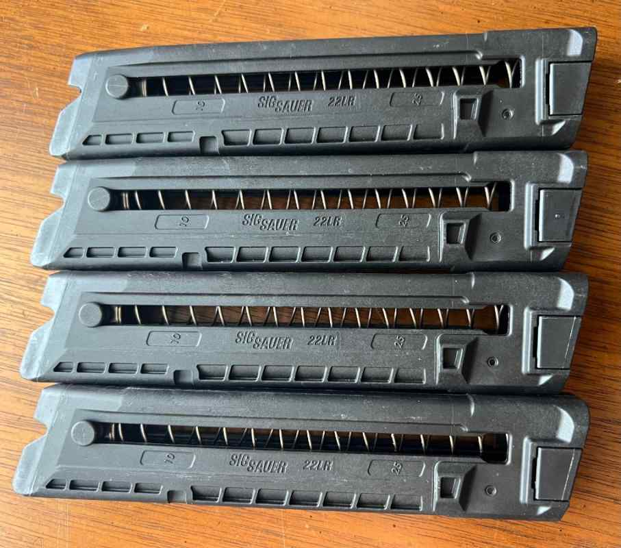 Sig Sauger 25rd mags.jpg