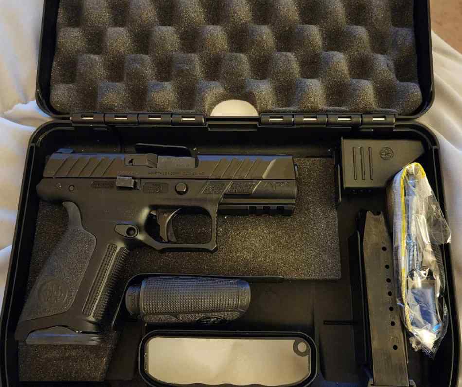 Beretta APX A1 full size