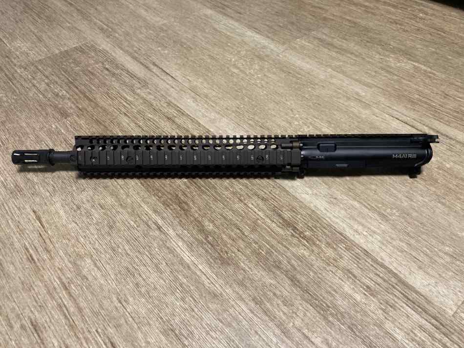 Daniel defense RIII m4a1 complete upper w/warcomp