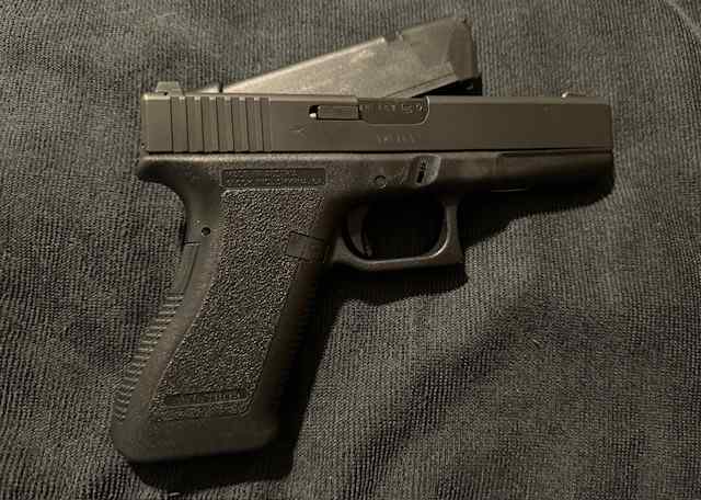 Glock 17 Gen 2 9mm - New Glock NIght Sights