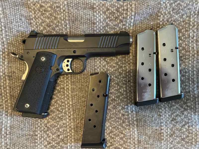 Desert Eagle 1911c 45acp