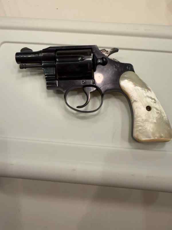 Colt Cobra .38 Special. “REAL PEARL GRIPS”