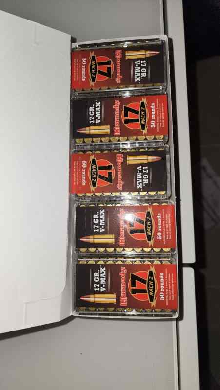 17 Mach2 17gr VMAX Hornady - 10 Boxes 