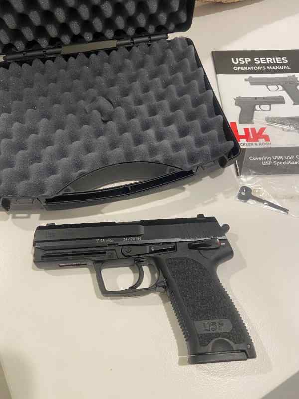 HK USP9 V1