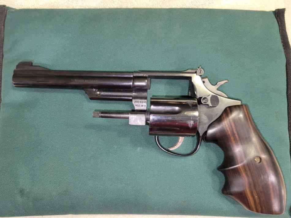 For Sale: Smith &amp; Wesson Model 19-3 .357 Magnum 